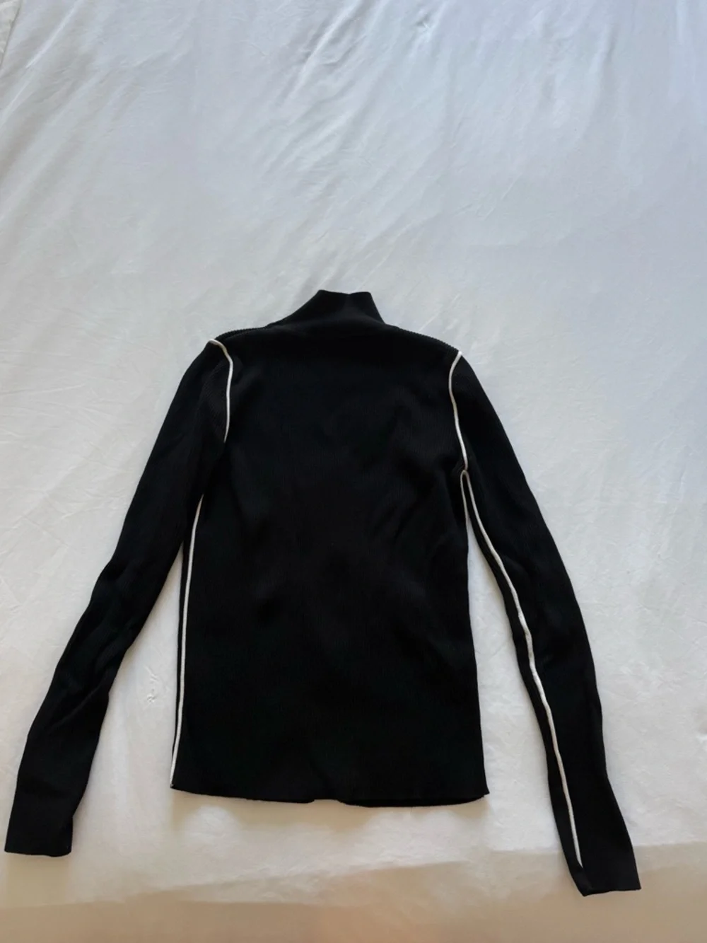 Zara Ribbed Turtleneck - Picture 3 of 5
